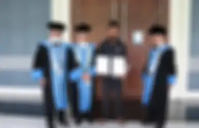 Haru dan Pilu: Wafat Nggak Lama Setelah Lulus Sidang, Wisuda Mahasiswa Fakultas Teknik Unpas Diwakili Sang Ayah