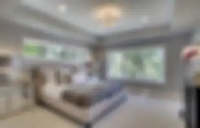 Kamar Tidur Terasa Redup dan Suram? Tingkatkan Pencahayaan Ruangan dengan Trik Berikut Ini!