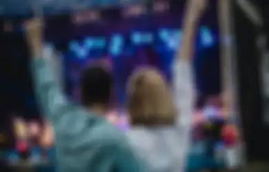 Worth a Try! Gini 5 Cara Dapatkan Gebetan Baru di Festival Musik