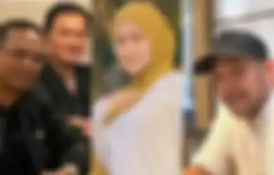 Ciptakan Lagu 'Si Tukang Penggalang Dana', Farhat Abbas Sindir Habis-habisan Marissya Icha yang Kini Berkonflik dengan Mantan Suami, eks Nia Daniaty: Lebay!