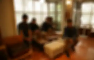 HAI DEMOS : The Janz 'Insomnia', Membalut Suasana Malas dan Cemas dengan Sederhana