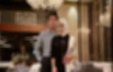 Pamerkan Restoran Mewah Suami Tajirnya yang Baru Saja Buka, Syahrini Kicep Ditodong Hal Ini oleh Artis Senior Hetty Koes Endang