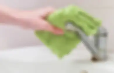 Ajaib, 3 Bahan Rumahan Ini Bisa Rontokan Kerak di Keran Kamar Mandi Hanya dengan Sekali Coba