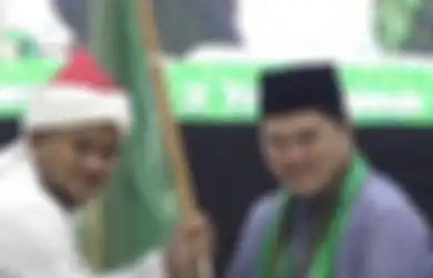 Gagal Dipilih Kandidat Capres, Erick Thohir Kebanjiran Jabatan Baru, Bahagia Foto Bareng Ulama di Mojokerto