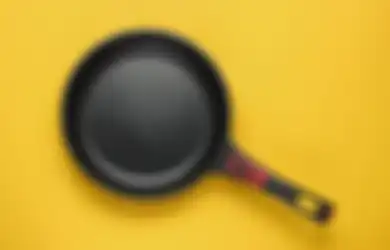 5 Alasan Enggak Selamanya Kita Perlu Masak Pakai Wajan Antilengket