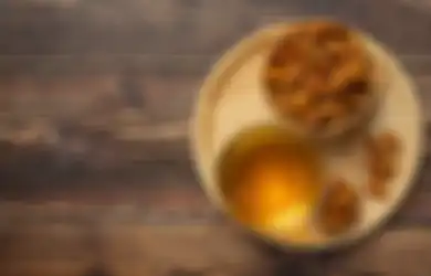 7 Kegunaan Almond Oil Buat Kecantikan Kulit. Bikin Makin Flawless!