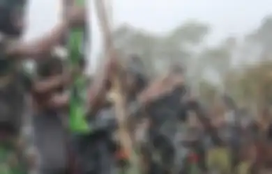 Gaungkan Yel-yel Sembari Mengepalkan Tangan, Panglima KKB Papua Ngaku Siapkan 6 Batalyon Pasukan untuk Perang dengan TNI Polri: Apabila Kehendak Jakarta Terusa Memaksa, Kami akan Lakukan Perlawanan!