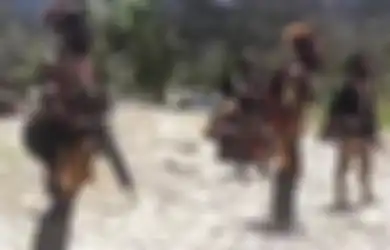 Sesumbar Bakal Perang dengan TNI Polri Padahal Internal Bergejolak, KKB Papua Kini Malah Ancam akan Tembak Mati Gubernur Papua Barat, Sebut Paulus Waterpaw Pernah Membunuh Rakyat