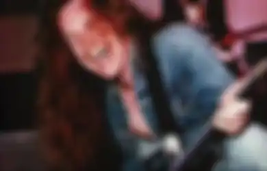 Lagi Beli Walkman Malah Disangka Pengedar Narkoba, Dua Legenda Metal Dunia Ini Ditangkap Polisi