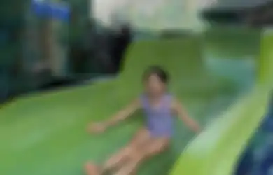 Ternyata Begini Kebiasaan Gempi Ketika Nyemplung ke Kolam Renang, Foto Gisel Liburan di Bali Curi Perhatian