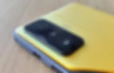 Fungsi Unik Tombol L1 + R1 di POCO F4 GT, Gak Cuma Buat Gaming Aja!
