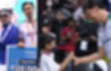 Menang Tepok Bulu 2022, Sikap Family Man Vincent Rompies Banjir Pujian dari Warganet Kala Peluk Cium Istri hingga Tos dengan sang Anak di Depan Umum, Intip Potret Kehangatannya