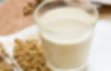 Aneka Tips Kesehatan, Nggak Perlu Bolak-balik ke Dokter, Ternyata Cukup Minum Susu Kedelai Ampuh Turunkan Kolesterol Tinggi