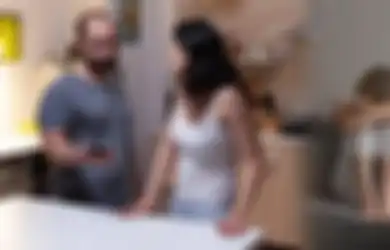 Minta Pisah Rumah Sementara, Niat Busuk Suami Terbongkar dari Postingan Facebook Diam-diam Gandeng Wanita Lain, Istri Langsung Beri Pembalasan Ini