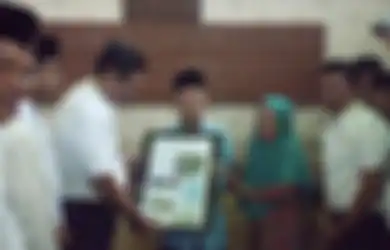 Berani Pasang Badan Demi Anaknya, Pemilik Ponpes Shiddiqiyyah Punya Hubungan Begini dengan Luhut Binsar, Foto Kunjungan Tangan Kanan Jokowi Jadi Buktinya