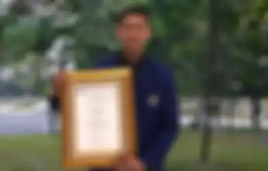Kisah Rizal, Anak Buruh Yang Menjadi Mahasiswa Berprestasi UNY, Punya Segudang Prestasi Karya Tulis