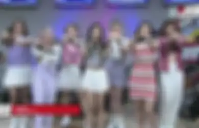 Tampil di HAI Mini Stage, Girlband Lvia Bawakan Lagu Terbarunya, Crazy About You
