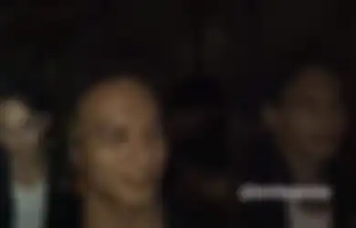 Tertangkap Kamera Asyik Dugem, Aktor Tampan Ini Malah Dipuji Netizen: Badboy Banget!