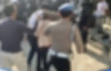 'Wes Nek Angel Tembak Ae!' Begini Cara Polisi Interogasi Warga Ponpes Shiddiqiyyah Saat Mau Tangkap Bechi, Foto Korban Disebarkan