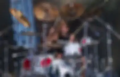Putra Taylor Hawkins Ngedrum Bawain Lagu Foo Fighters 'My Hero' sebagai Tribute buat Sang Ayah!