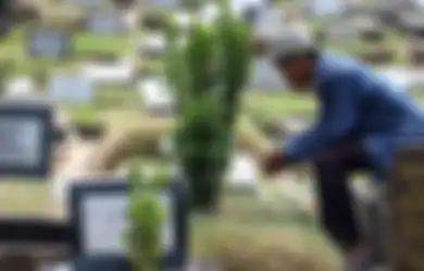 Berikut Adalah Bacaan Doa Ketika Sedang Ziarah Kubur, Baca dan Amalkan
