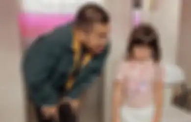 Anaknya Malu-malu Foto Bareng Kaleb J, Gisel Justru Kesal dengan Instagram, Postingan Gempi Sempat Hilang