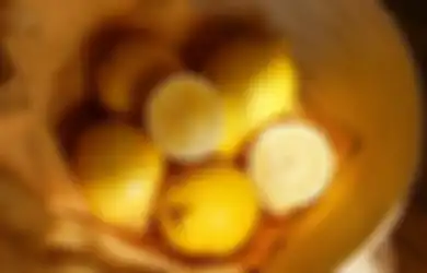 Aneka Tips Harian, Ajaib! Hanya dengan Meletakkan Lemon di Meja Samping Tempat Tidur, Manfaat Luar Biasa Ini akan Kamu Rasakan