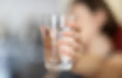 Mulai Sekarang Jangan Lagi Remehkan, Kurang Minum Air Putih Bisa Berdampak Mengerikan ini Bagi Tubuh, Organ Vital Wanita ini Sampai Dipenuhi Batu Empedu