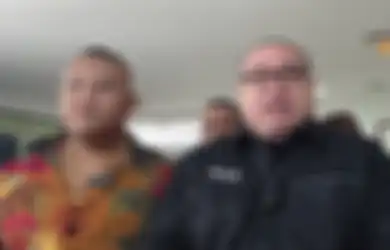 Biasa Tampil Gahar dan Berapi-api, Razman Nasution Terisak Kala Gelar Jumpa Pers, sang Pengacara: Saya Bukan Cengeng