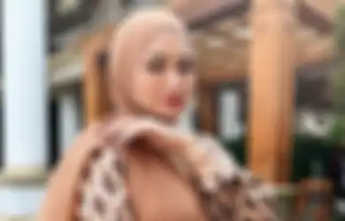 Perang Dingin dengan Putri Delina yang Disebut Risih Keberadaan Adik-adiknya, Nathalie Holscher Berikan Jawaban Menohok : Kita Keluarga Kecil yang Hidup Bahagia