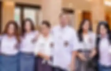 Suaminya Dipecat Polri, Tata Janeeta Minta Maaf, Istri Brotoseno Pamer Foto Hura-hura Bareng Mayangsari
