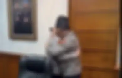 Nangis Kejer di Bahu Petinggi Polri, Irjen Ferdy Sambo Ditemui dalam Kondisi Begini, Foto Terkininya Disebarkan Senior
