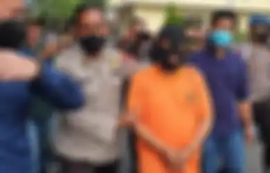 Dulunya Korban, Guru Ngaji di Mojokerto Kini Tega Lampiaskan Nafsu Bejat ke Murid Sesama Jenis, Modusnya Ngeri!