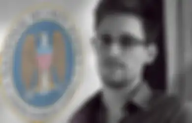 Putin Angkat Hacker Pengkhianat AS 'Edward Snowden' Jadi Warga Rusia