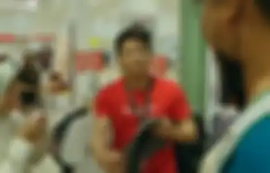 Pakai Nama Abdul Jadi Pelayan Toko, Aksi Vokalis NOAH Ini Bikin Ibu-ibu Pembeli Melongo: Eh, Ini Kang Ariel?