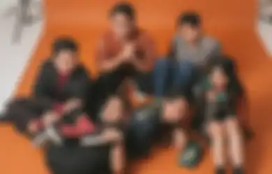Rekomendasi Lagu Indie 'Pesona' dengan Dua Versi Menarik milik Lomba Sihir!
