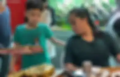 Hartanya Tak Akan Habis 7 Turunan, Nagita Slavina Buat Geger Gegara Santap Daging Berlapis Emas 24 Karat, Sampai Datangkan Chef ke Rumah