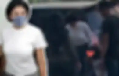 Ditangkap Paksa Lantaran Dinilai Tak Kooperatif, Nikita Mirzani: Semangat Sekali Mau Menahan Saya