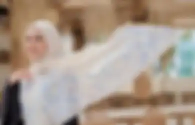 Padahal Usianya Hampir Menginjak 40 Tahun, Ini Rahasia Dhini Aminarti Jaga Kesehatan Kulit Agar Terlihat Awet Muda bak Anak SMA