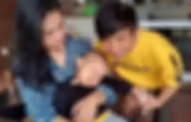 Nelangsa Digugat Cerai Sang Istri Padahal Baru Satu Tahun Bersama Karena Malu, Komedian Legendaris Ini Nikahi Fansnya yang Baru Lulus SMA, Begini Nasibnya Sekarang