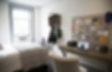 Ruang Kerja Rumah yang Digabung dengan Kamar Tidur pun Bisa Jadi Efektif, Berikut Caranya!