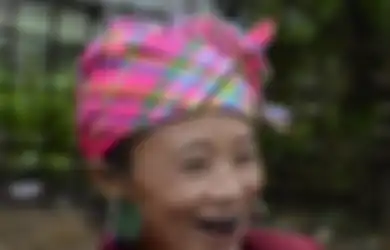 Ritual Menghitamkan Gigi Suku Tradisional Vietnam, Ritual Kedewasaan dan Siap Menikah, Tidak Boleh Makan Makanan Padat dan Hanya Minum dari Sedotan Saat Upacara, Ini yang Para Gadis Rasakan Kemudian