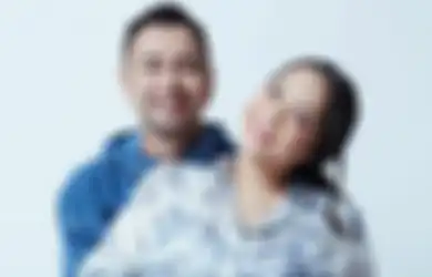 Raffi Ahmad Terlihat Tegang Maksimal Saat Berlenggak-lenggok di Catwalk, Nagita Slavina Malah Ngakak Melihat Wajah Nervous Sang Suami