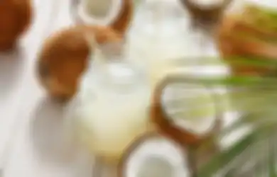 5 Manfaat Buka Puasa Pakai Air Kelapa. Beneran Lebih Menyehatkan?