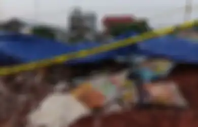 Sembako Bantuan Presiden Terkubur di Depok Berbuntut Panjang, JNE Disebut Tak Pernah Bayar Uang Sewa Selama 9 Tahun, Pemilik Lahan: Tiap Ditagih Bawa Nama Oknum TNI