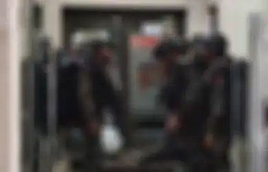Ferdy Sambo Dibawa ke Mako Brimob, Orang Kepercayaan Jokowi Bicara Soal Sanksi Pidana, Misteri Foto Brimob Bersenjata Lengkap di Bareskrim Terjawab