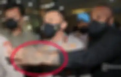 Tato Singa di Tangannya Curi Perhatian, Inilah Bripka Matius Marey Ajudan Ferdy Sambo yang Tengah Jadi Sorotan, Bolehkah Polisi Bertato?