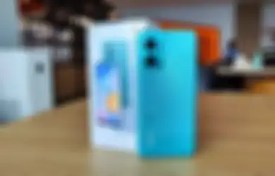 Unboxing Redmi 10 5G,  Desain Trendy Bikin HP 5G 2 Jutaan 'Naik Kelas'
