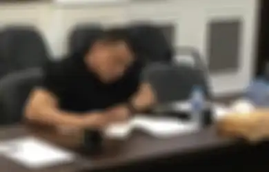 Pantas Istrinya Sampai Mau Muncul di Publik, Irjen Ferdy Sambo Ternyata Cuma Pakai Baju Begini Sebelum Dibawa ke Mako Brimob, Foto Kondisinya Sempat Beredar