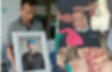 Sebulan Usai Kepergian Brigadir J, Ibunda Mendiang Ungkap Hal Pilu Saat Jalani Ibadah: Rasanya Almarhum Ada di Situ
